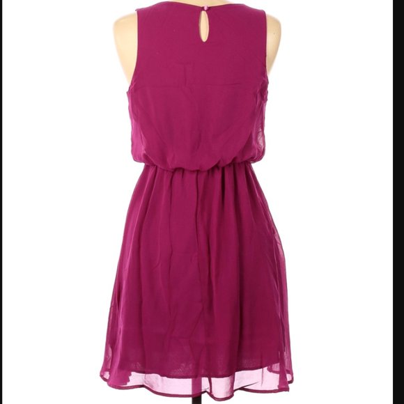 Lush Casual Dress - Picture 2 of 2